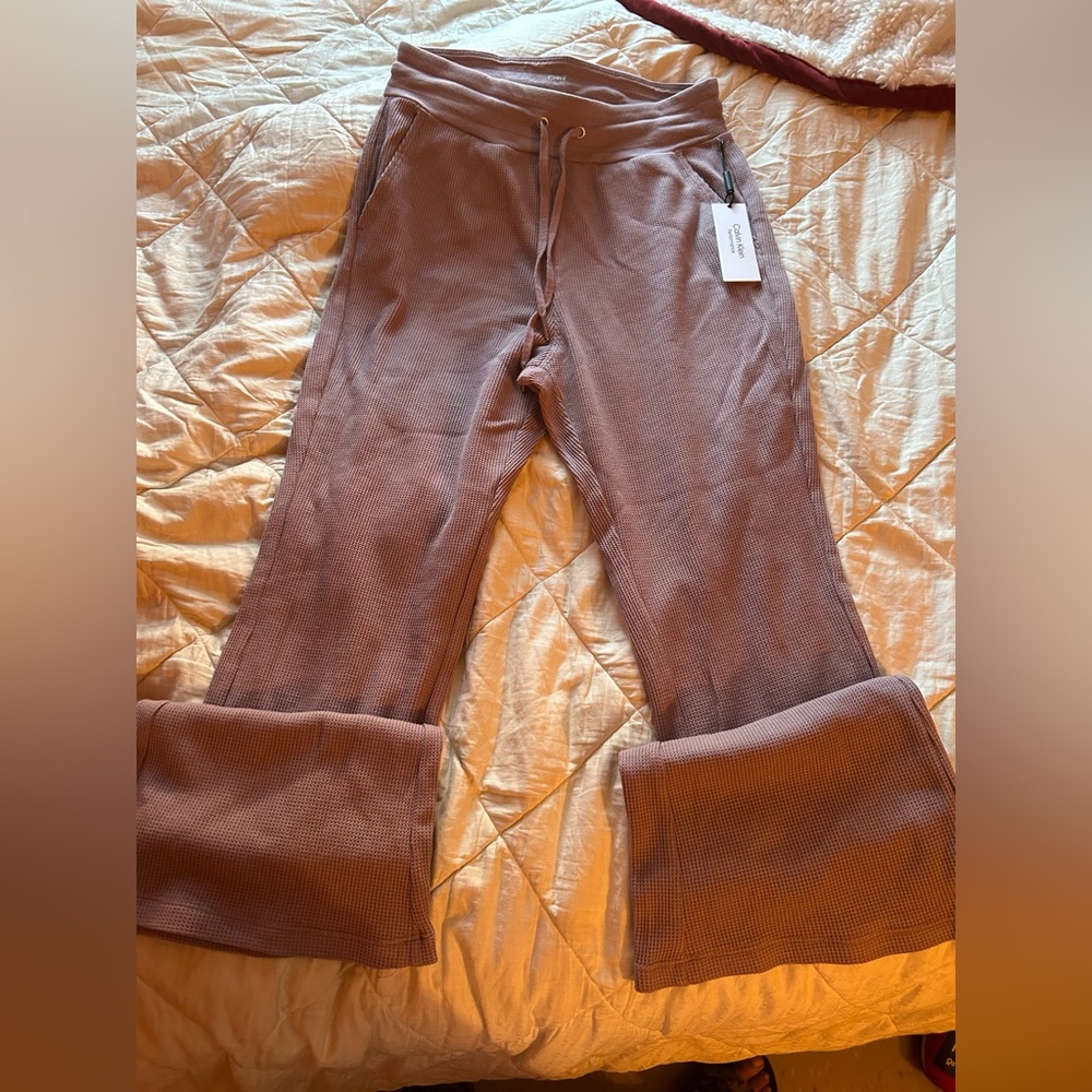 Calvin Klein Performance Women’s High Rise Drawstring Flare Pants - Picture 3 of 6